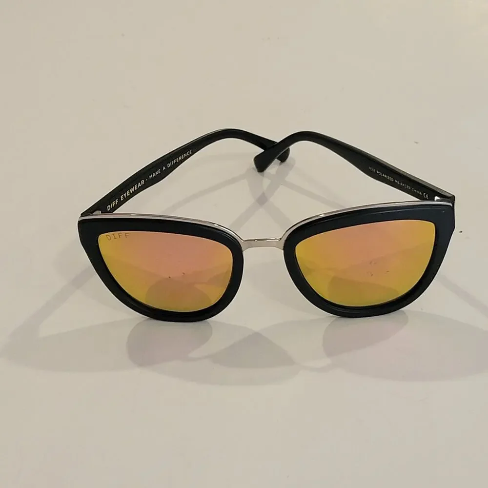 Diff Eyewear Cateye Rose Pink Polarized Mirrored Sunglasses MB-PK07P.